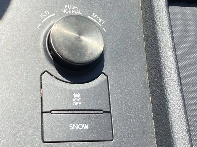 Used 2015 Silver Lexus 250 image 19