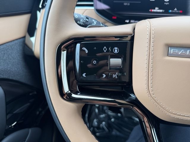 New 2026 Charente Grey Land Rover Dynamic SE image 22
