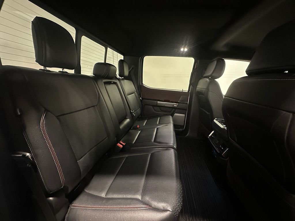 Used 2022 White Ford Lariat image 27