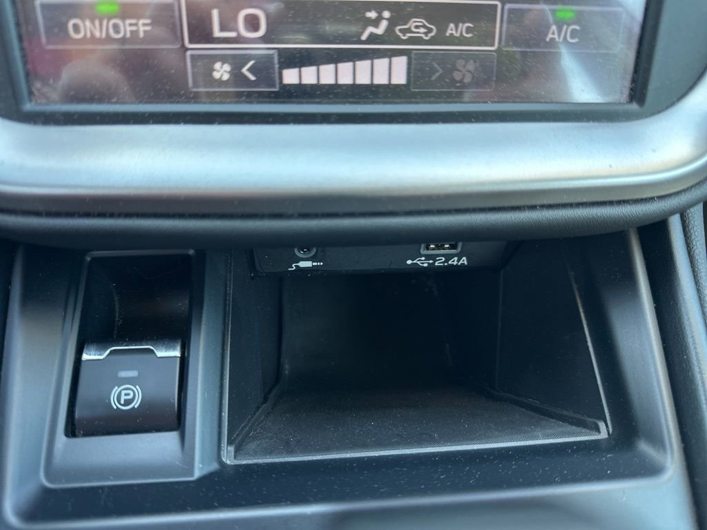 Used 2024 Silver Subaru  image 15