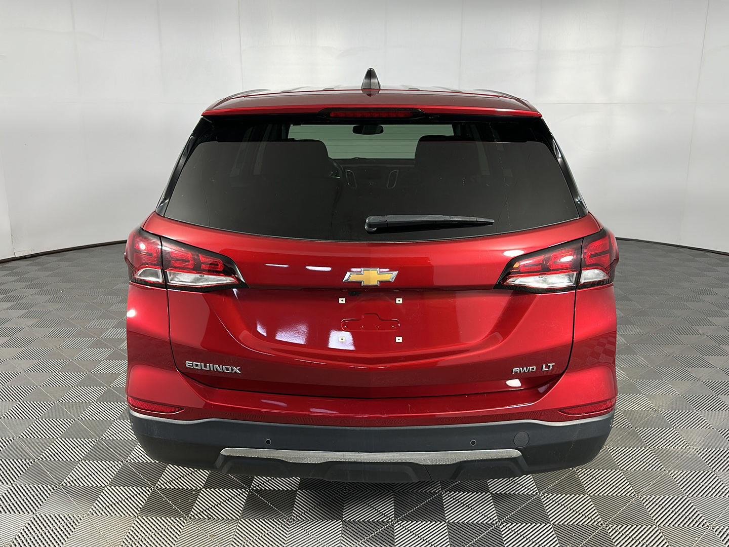 Used 2024 Radiant Red Tintcoat Chevrolet LT image 22