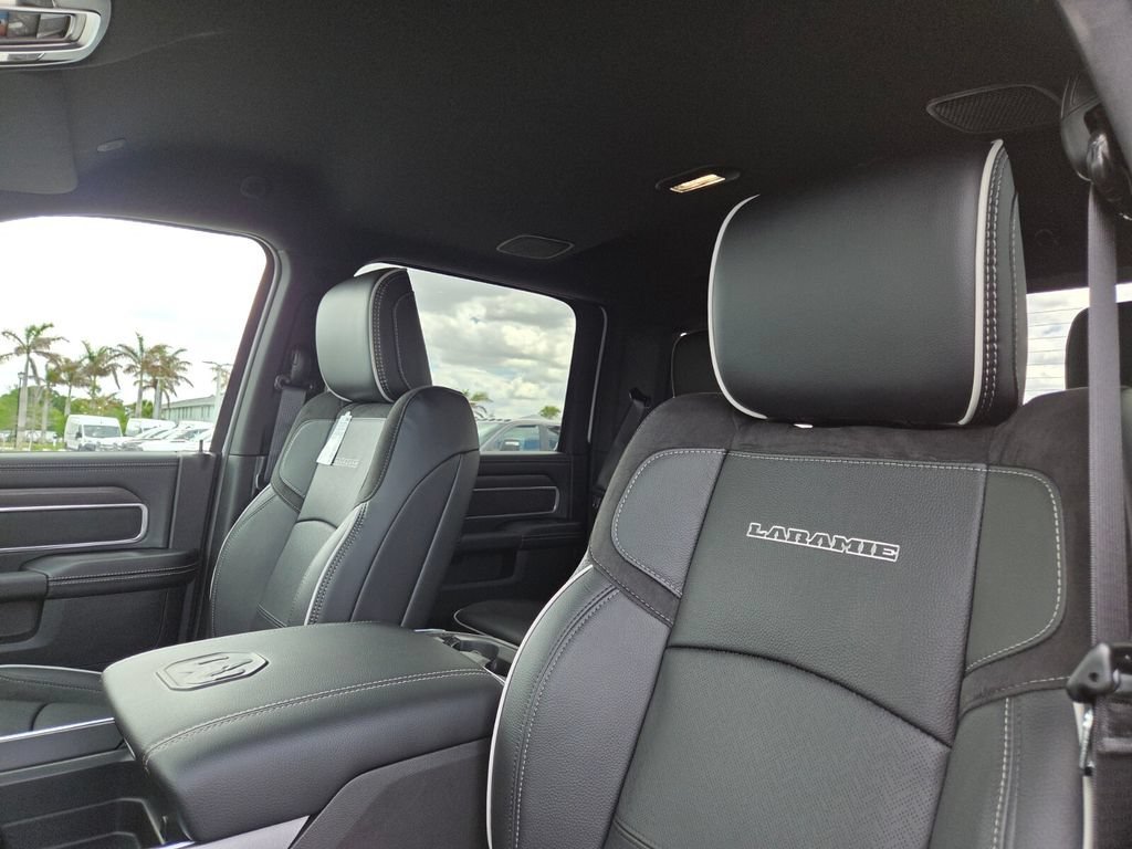 New 2026 Bright White Clear-Coat Exterior Paint RAM Laramie image 12
