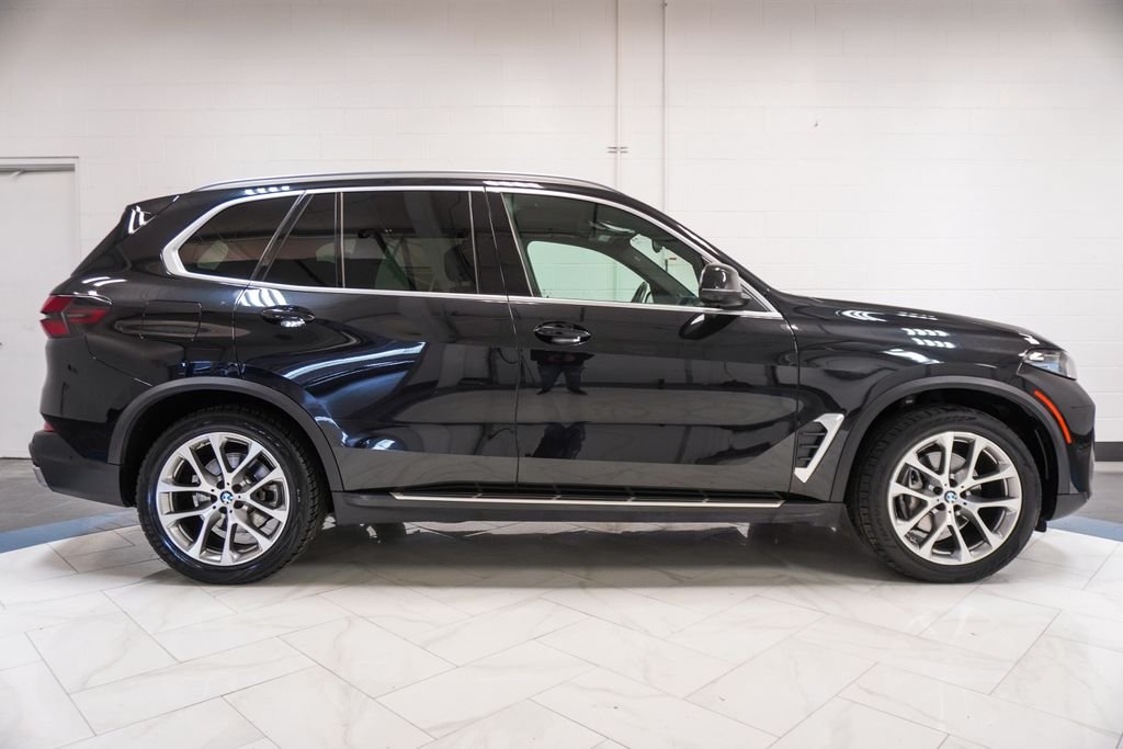Used 2024 Black BMW xDrive40i image 36