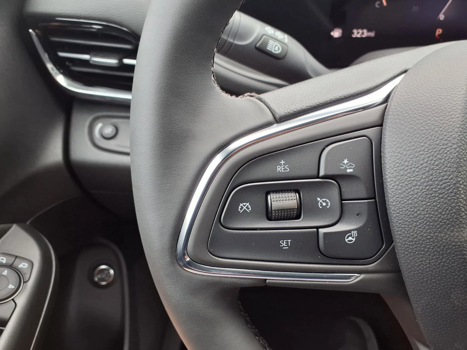 2026 Buick Envista Sport Touring - Photo 11