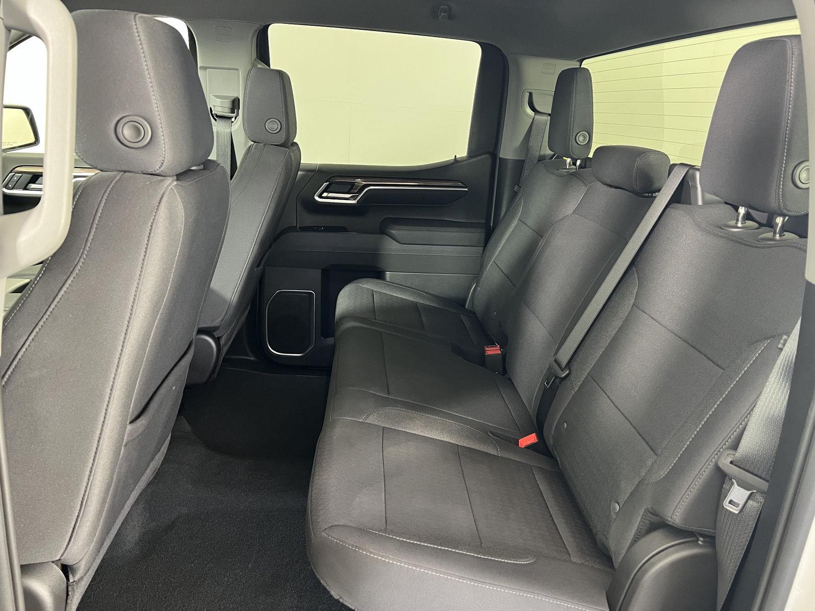 Used 2026 Summit White Chevrolet LT image 26