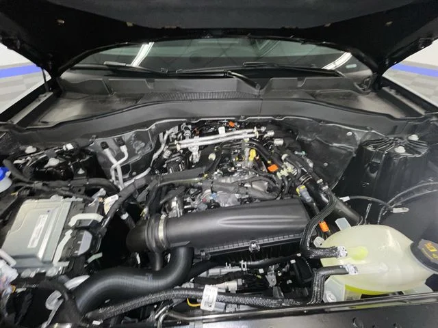 New 2026 Agate Black Metallic Ford Active 100A image 25