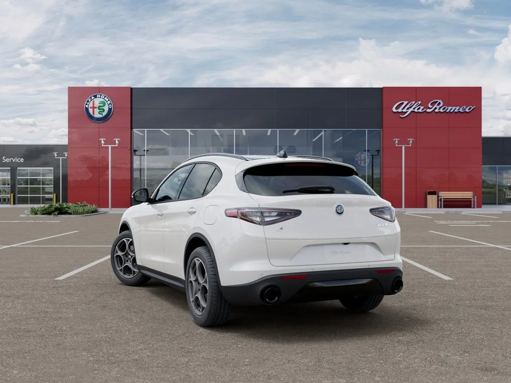 New 2026 Milano White Exterior Paint Alfa Romeo Base image 3