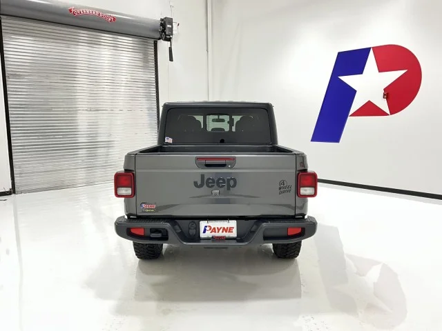 Used 2022  Jeep Willys image 6