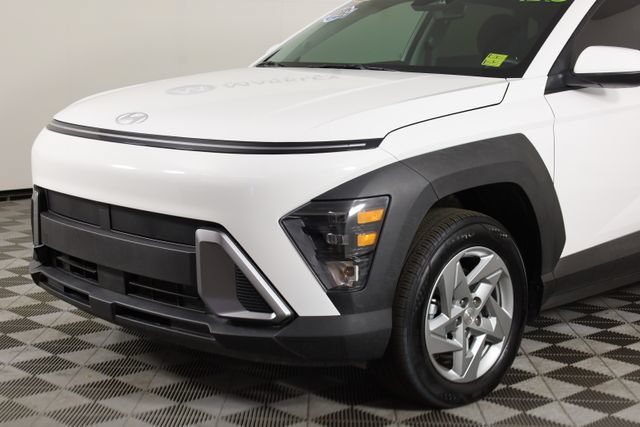 Used 2026 White Hyundai SE image 36