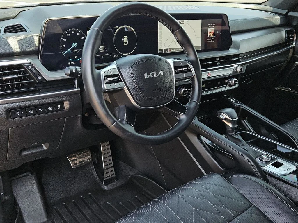 Used 2024 Ebony Black Kia SX-Prestige X-Pro image 16