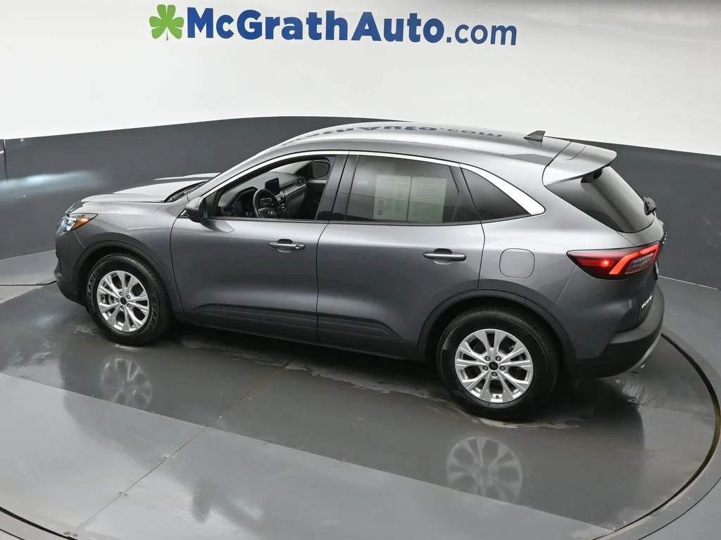 Used 2024 Gray Ford Active image 24