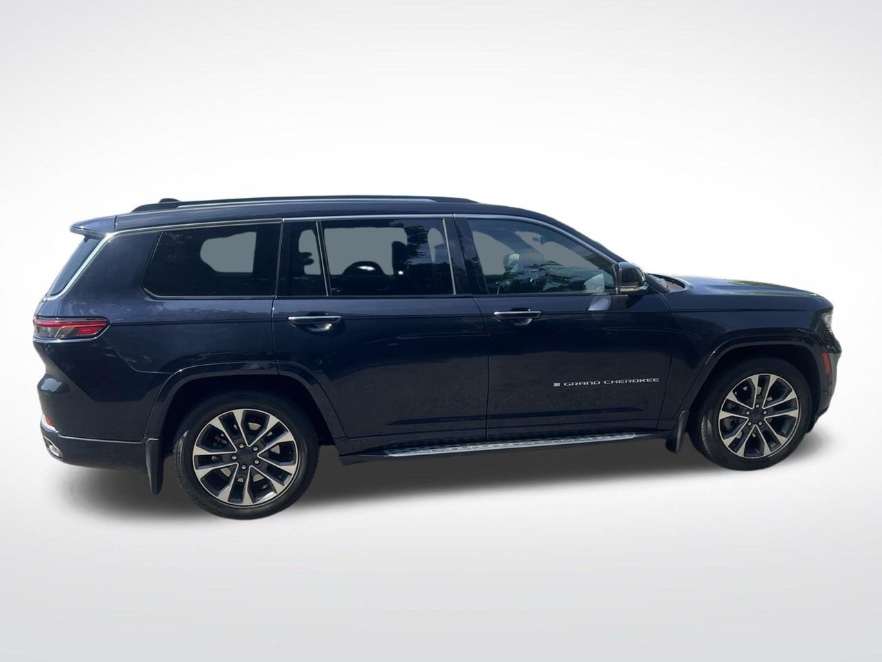 Used 2023 Black Jeep Overland image 7