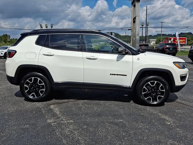 Used 2020 White Jeep Trailhawk image 7