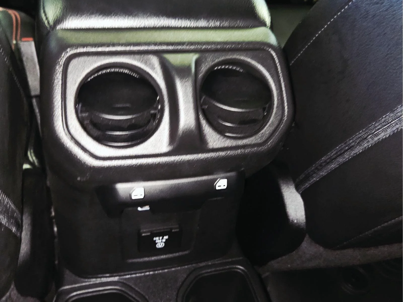 Used 2023 High Velocity Clearcoat Jeep Rubicon image 40