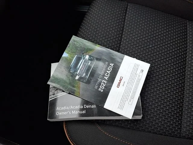 Used 2023 Blue GMC AT4 image 22