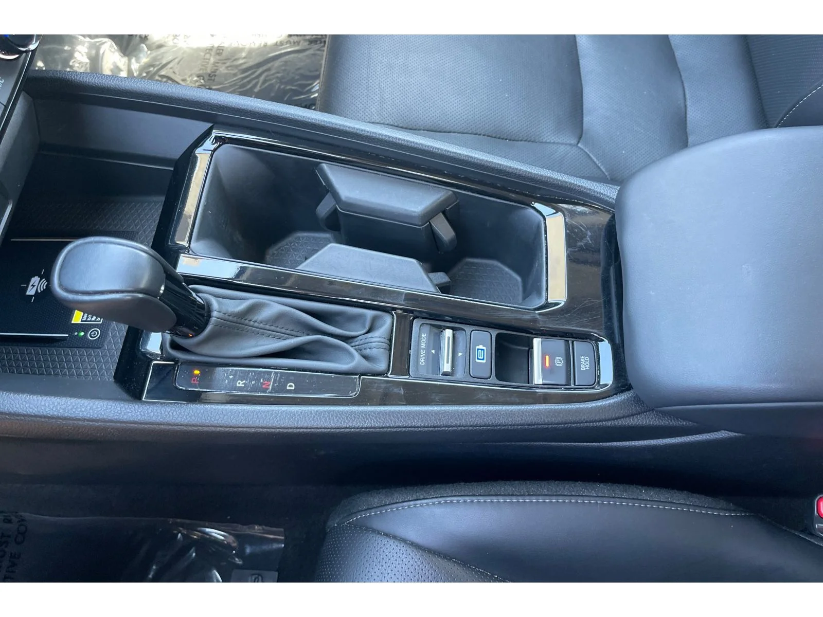 Used 2025 Solar Silver Metallic Honda EX-L image 30