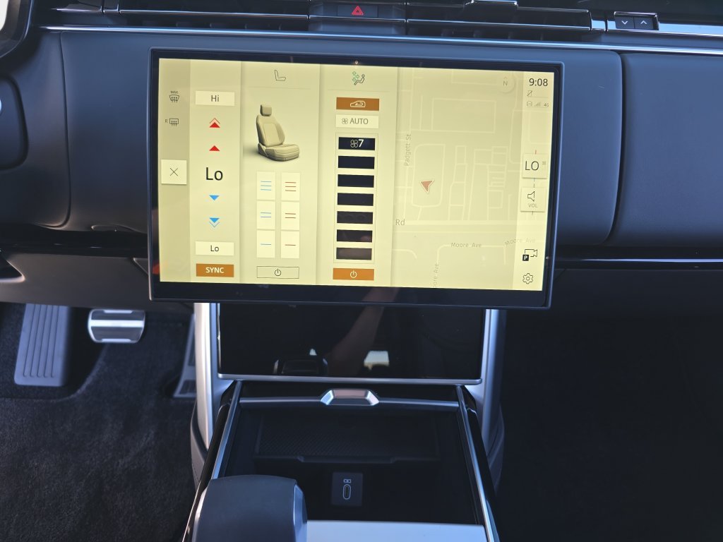New 2026 Fuji White Land Rover SE image 26
