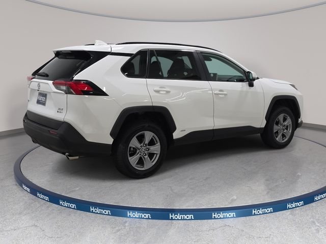 Certified Used 2025 White Toyota XLE image 5