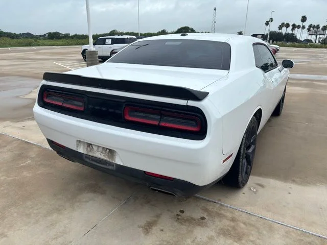 2022 Dodge Challenger SXT - Photo 6