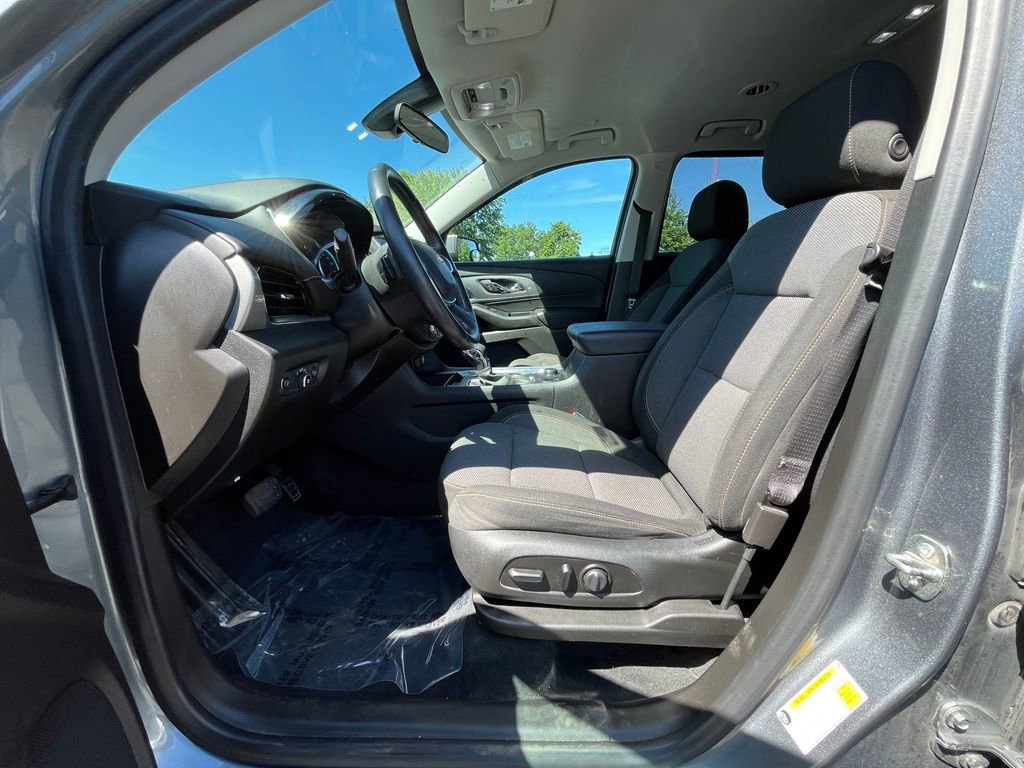 2021 Chevrolet Traverse 1LT - Photo 10