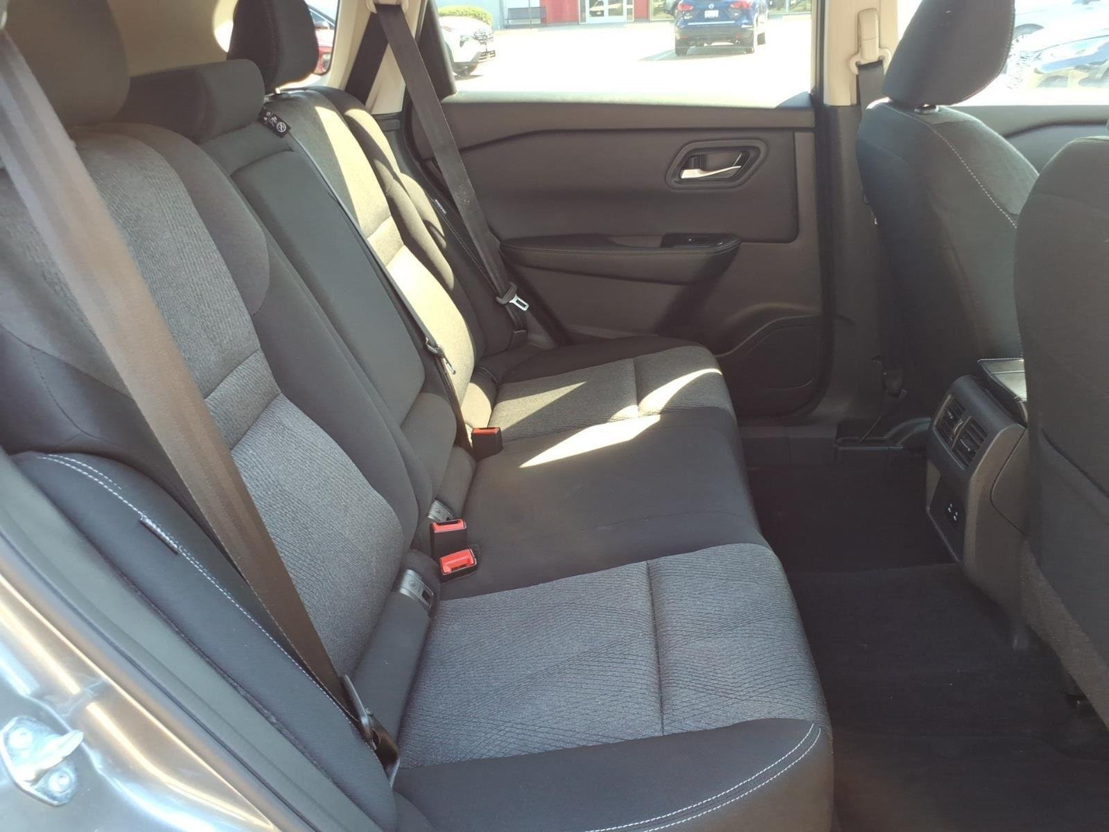 Used 2025 Gun Metallic Nissan SV image 20