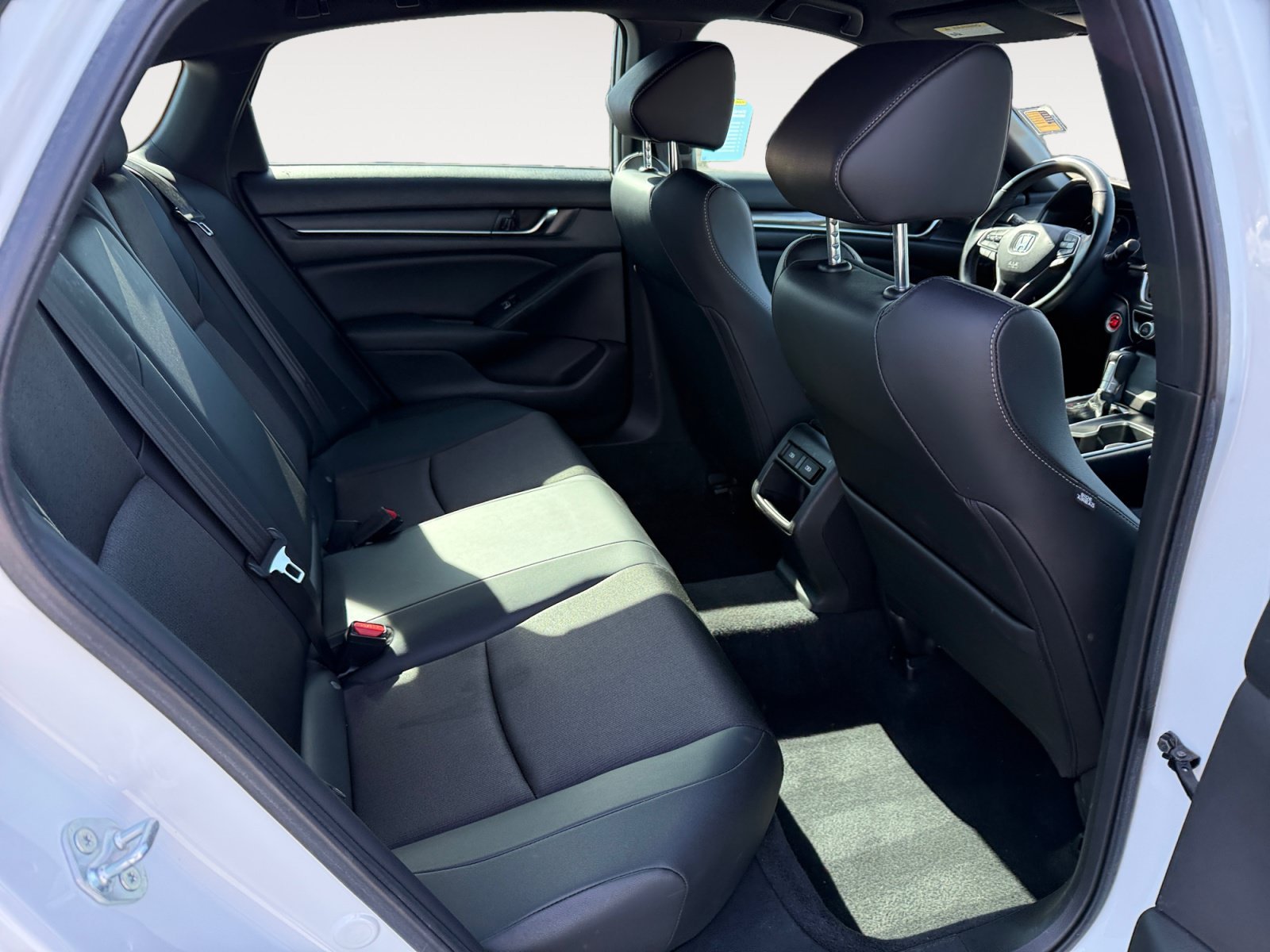 Used 2022 Platinum White Honda Sport image 18