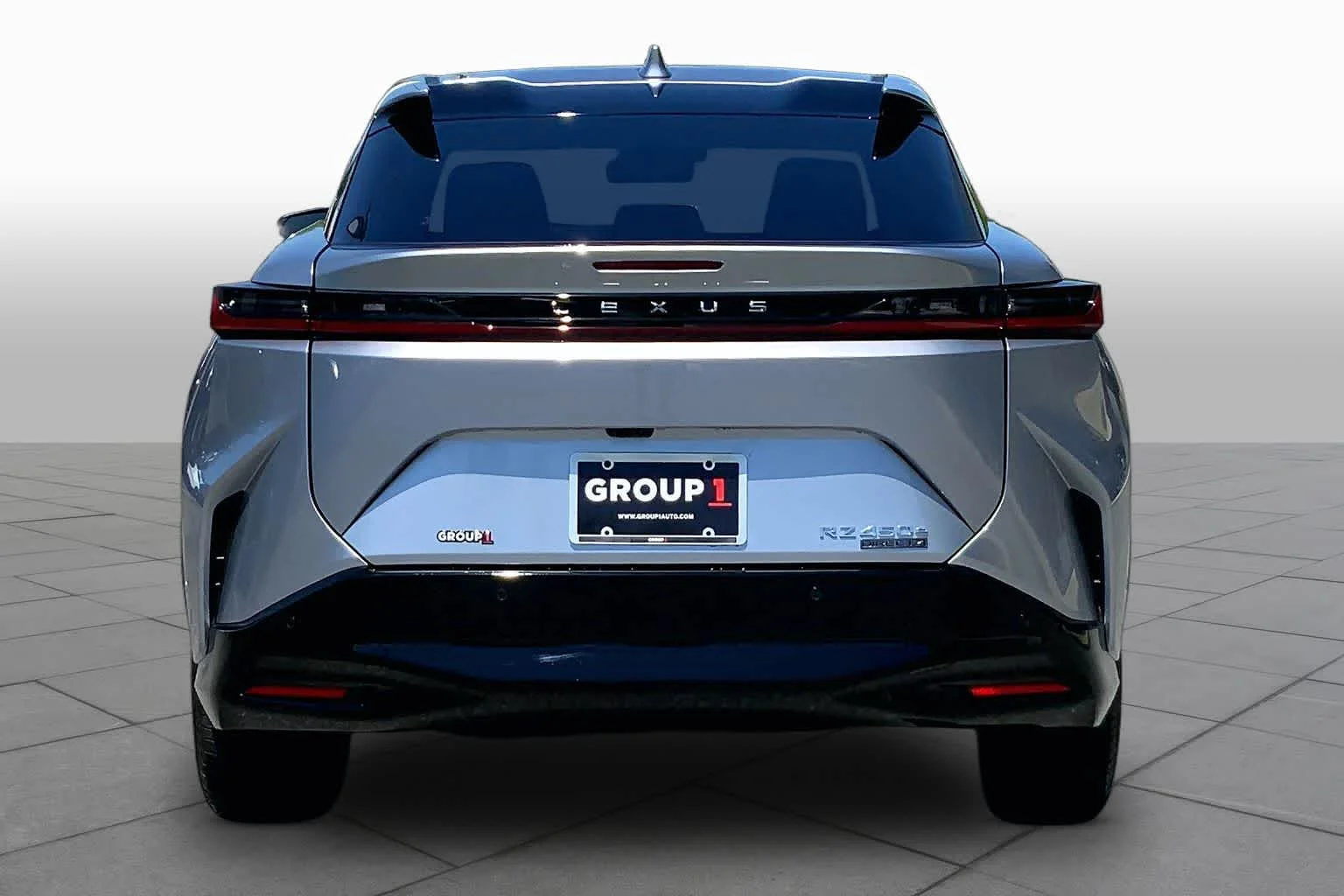 New 2026 Iridium Lexus Premium image 4
