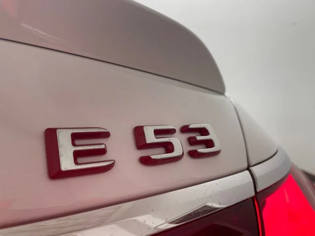 New 2026 MANUFAKTUR Moonlight Whit Mercedes-Benz E 53 AMG® image 36