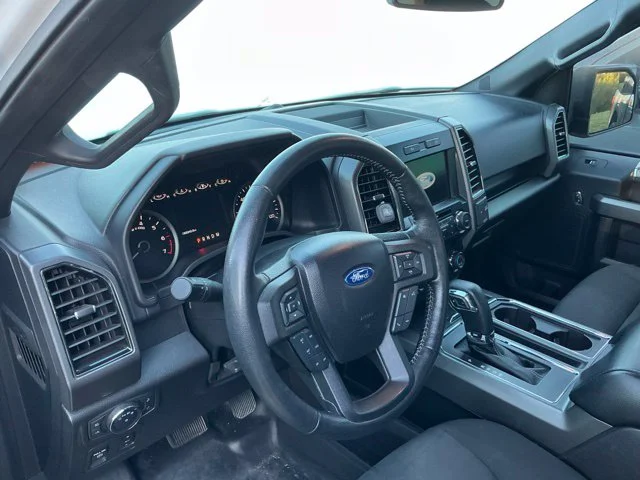 Used 2019 Oxford White Ford XLT image 13