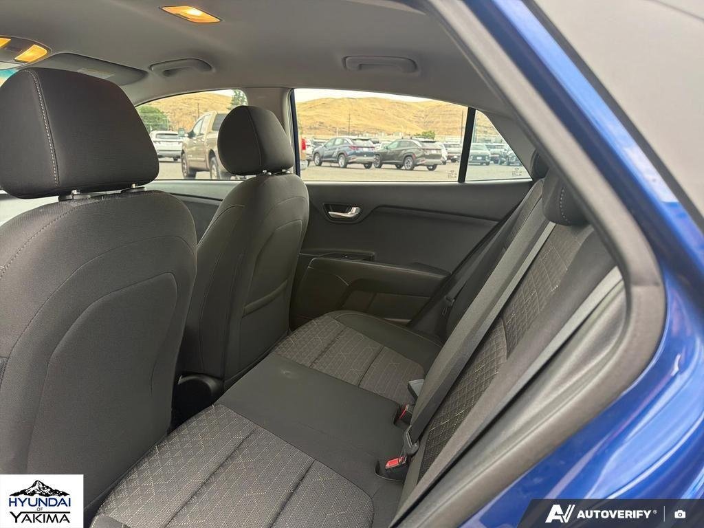 Used 2019  KIA S image 23