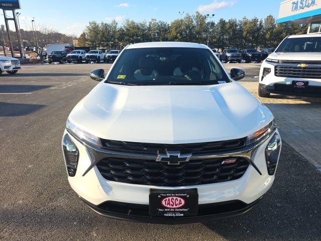 Used 2024 Chevrolet Trax RS with VIN KL77LGE27RC131685 for sale in Woonsocket, RI