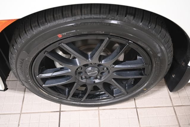 Used 2019 White Honda EX image 17