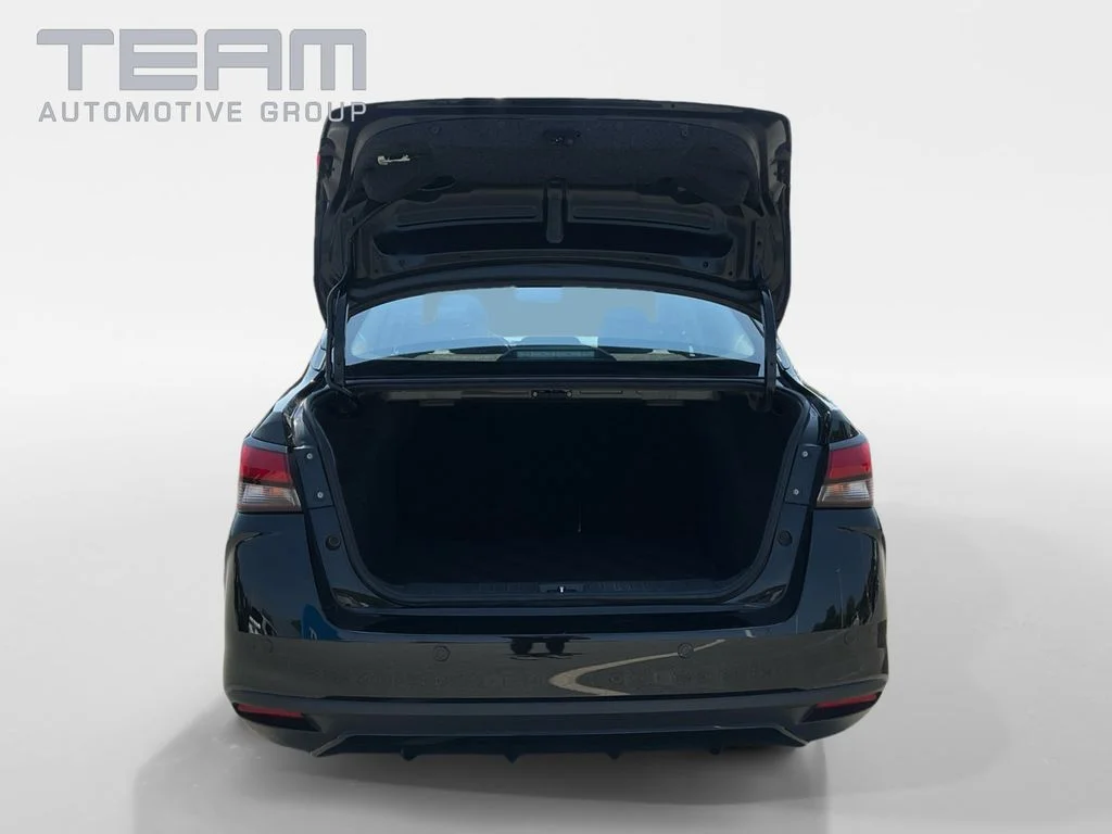 Used 2025 Black Nissan 1.6 SV image 13