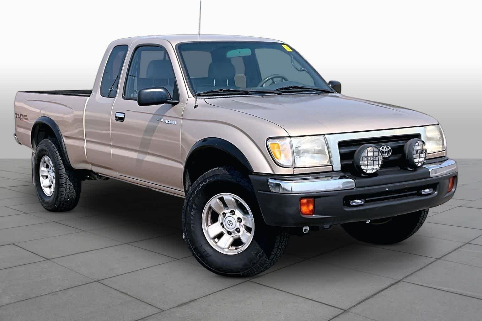 Used 1998 Toyota Tacoma Base with VIN 4TAWN72N7WZ014331 for sale in Santa Fe, NM