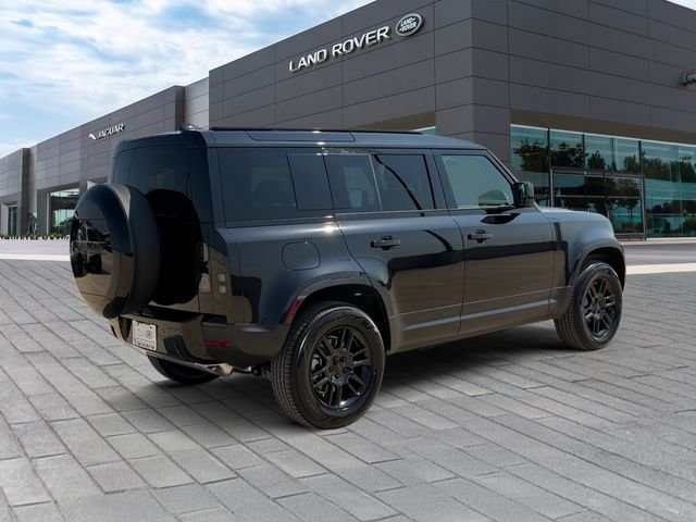 New 2026 Santorini Black Land Rover S image 5