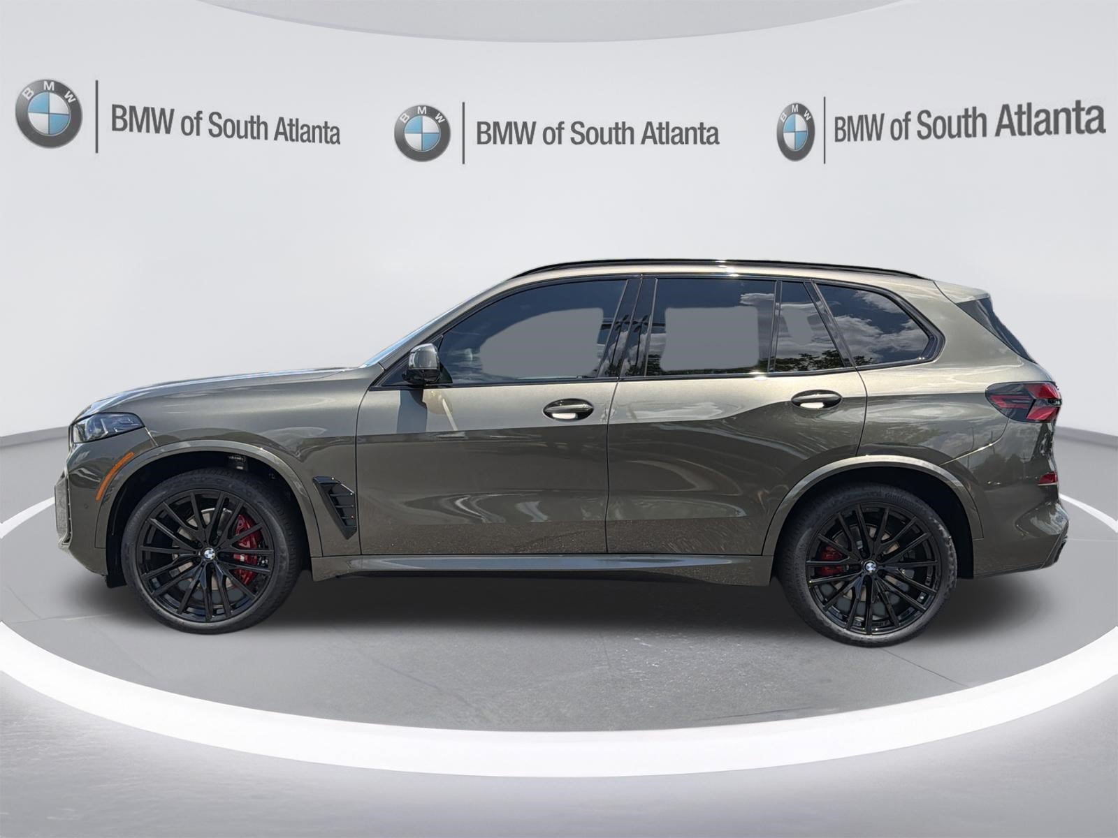 New 2026 Manhattan Green Metallic BMW sDrive40i image 24