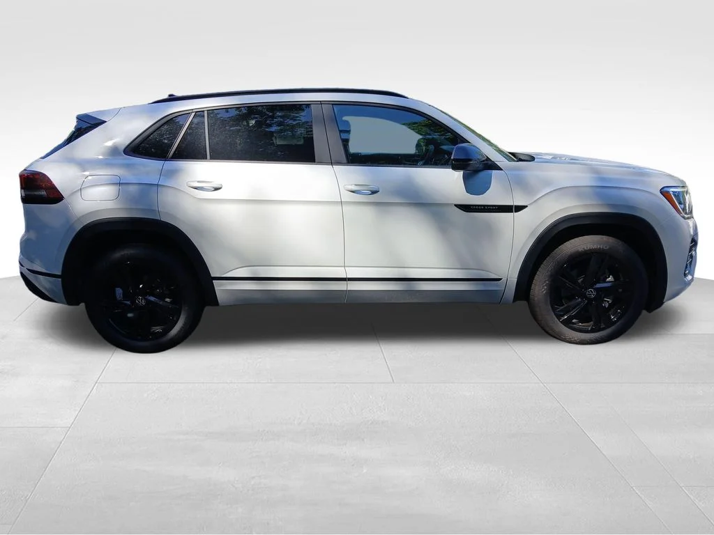 New 2026 White Volkswagen 2.0T SEL R-Line Black image 6