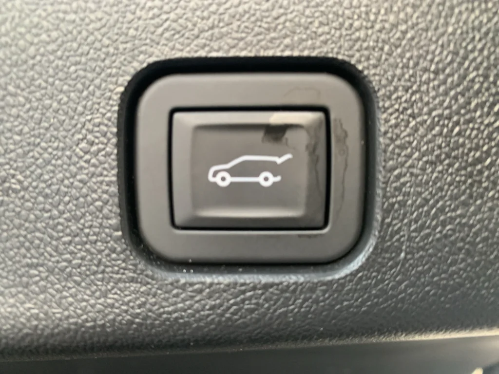 Used 2026 Sterling Gray Metallic Chevrolet LT image 9