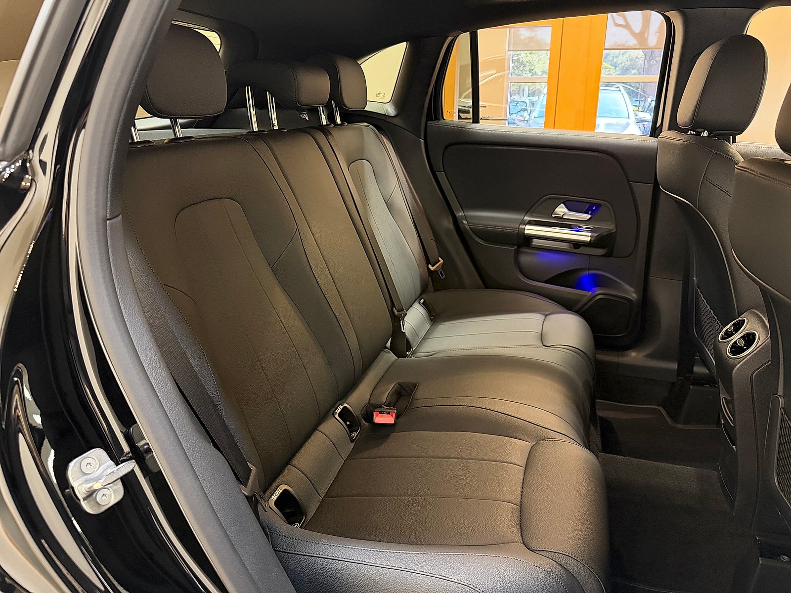 Certified Used 2025 Night Black Mercedes-Benz 4MATIC® image 14