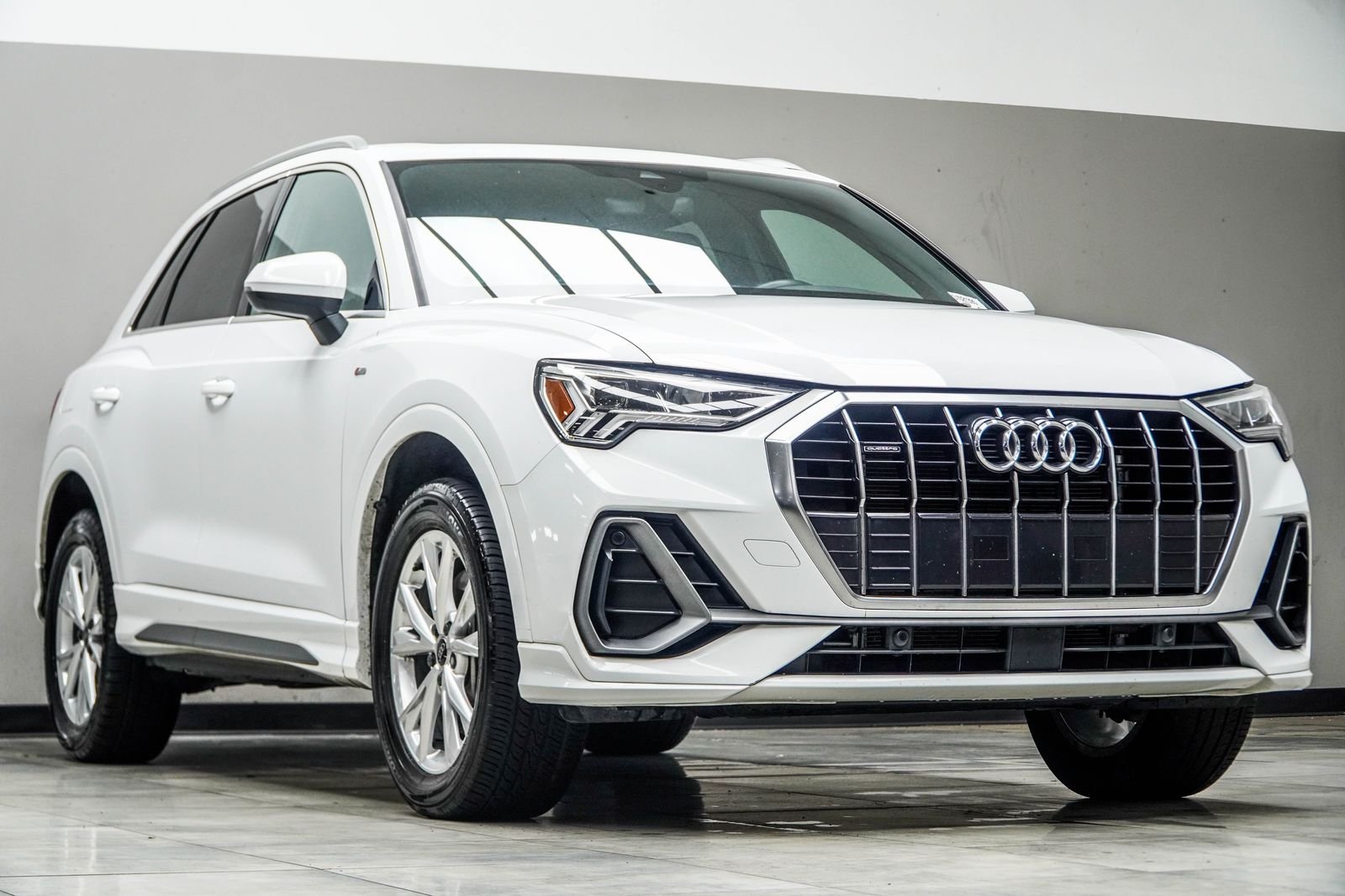 Used 2025 White Audi Premium image 5
