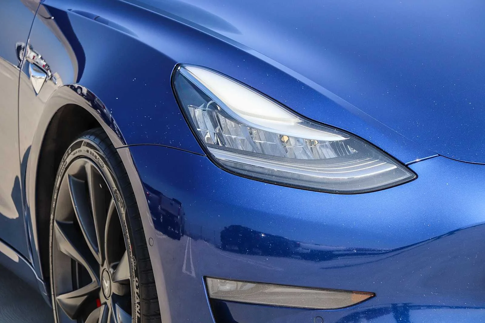 Used 2020  Tesla Performance image 4