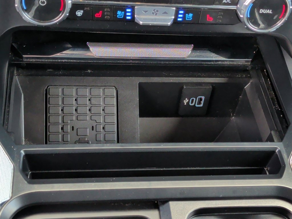 Used 2024 Silver Ford Lariat image 36