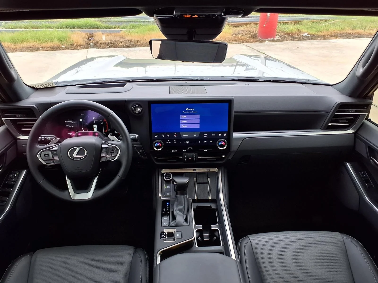 Used 2025 Silver Lexus 550 Luxury+ image 11