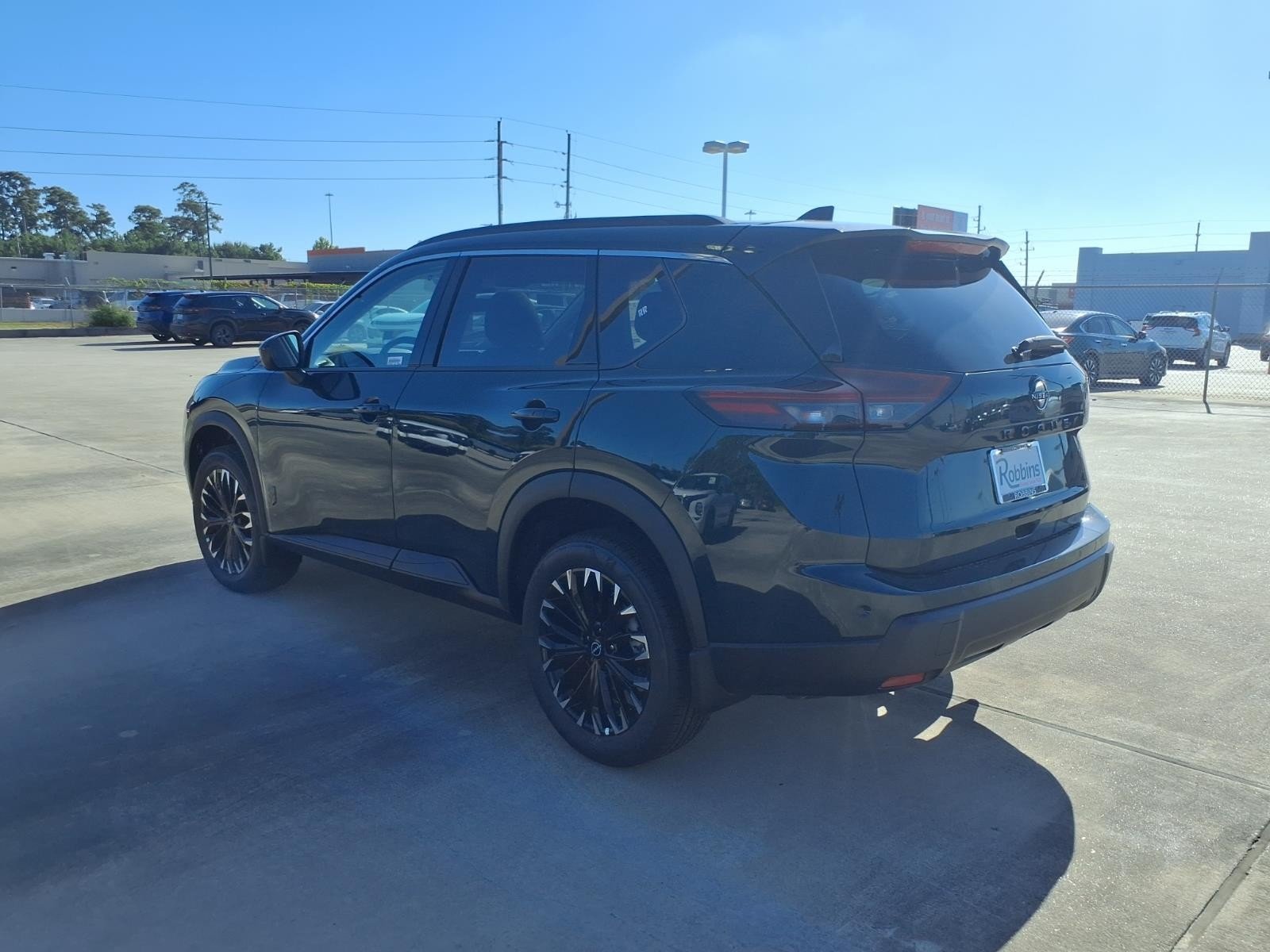 2026 Nissan Rogue photo 4 of 26