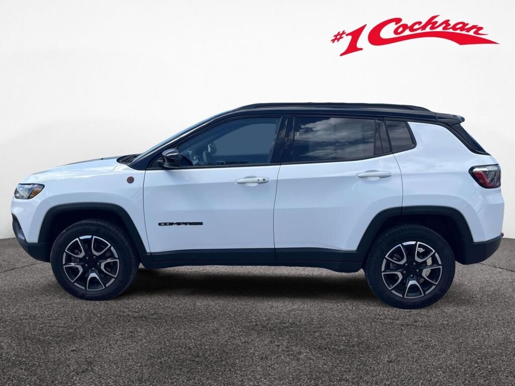 Certified Used 2024 Bright White Clearcoat Jeep Trailhawk image 10