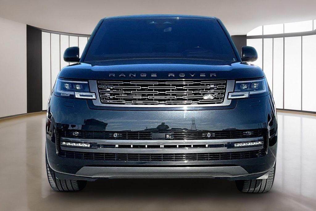 Certified Used 2023 Santorini Black Metallic Land Rover SE image 2