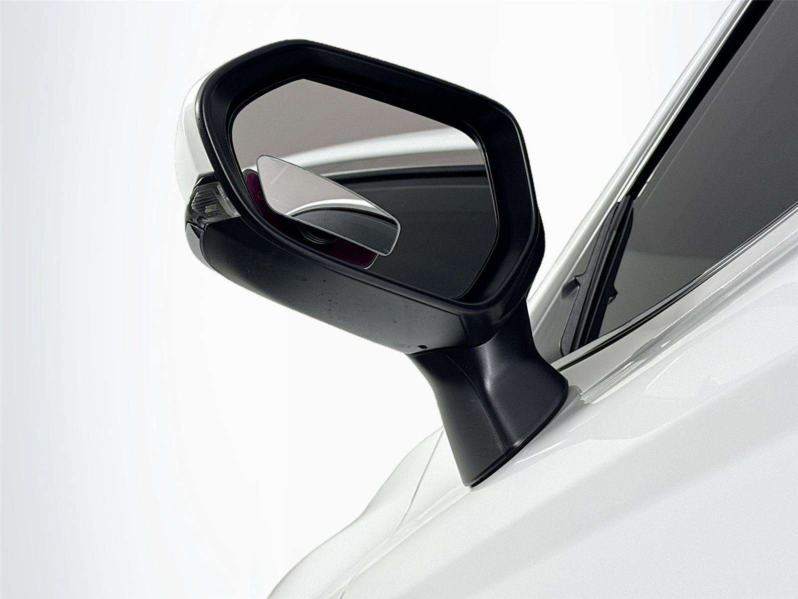 Used 2024 Ice Cap Toyota SE image 5