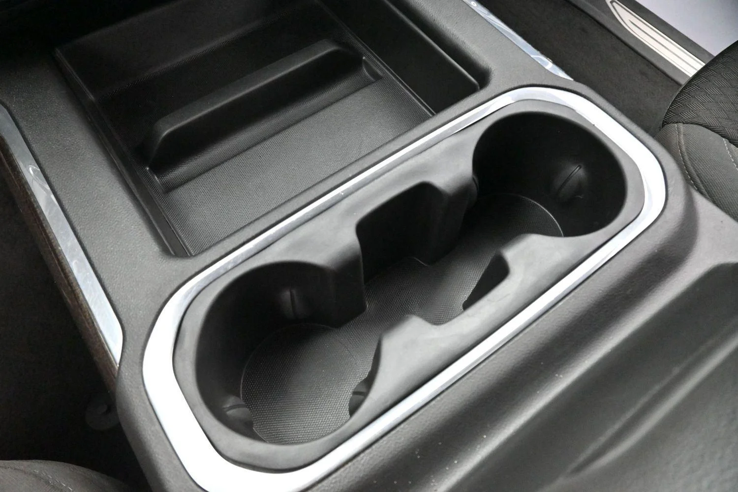 Used 2020 SATIN STEEL METALLIC Chevrolet RST image 26