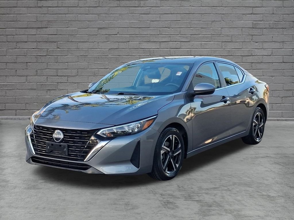 Used 2024 Gray Nissan SV image 4