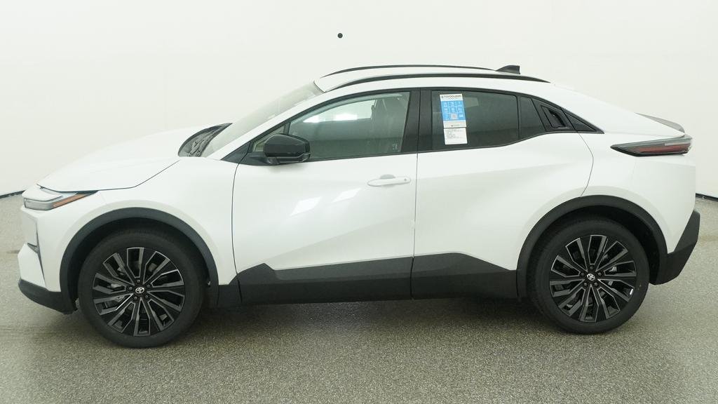 New 2026 Wind Chill Pearl Toyota XSE image 3